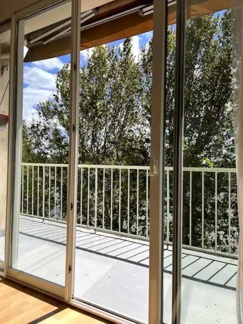 Appartement Vue Sur Le Rhone Arles Exterior foto